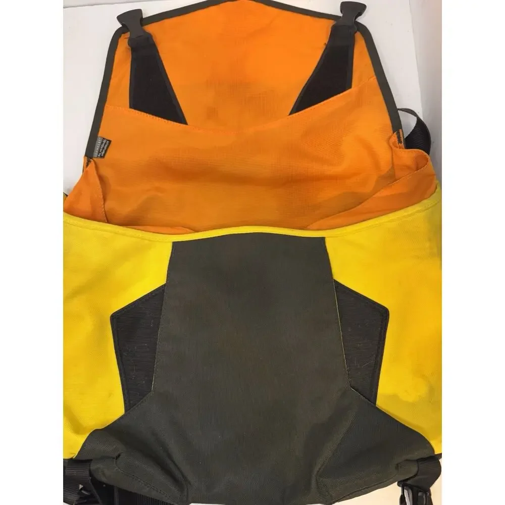 Laptop Messenger Bag Crumpler Considerable Embarrassment 15in Nylon Used